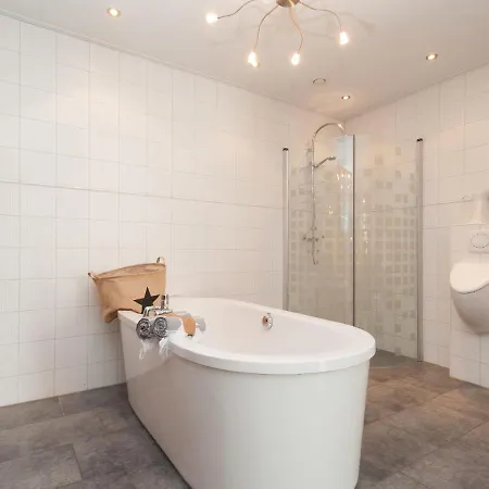 Charming In Near The Sea Egmond aan den Hoef